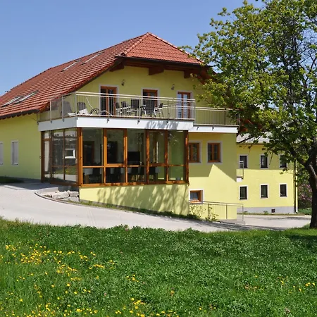 Ferienwohnung Mayrhofer Apartment